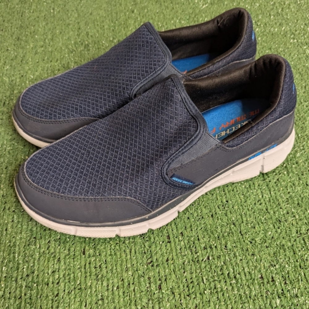 Skechers Equalizer Persistent, Navy Mesh slip-on sneakers